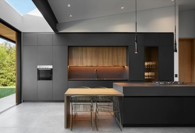 Final Look of the marble kitchen. Best kitchen worktops in Bristol.